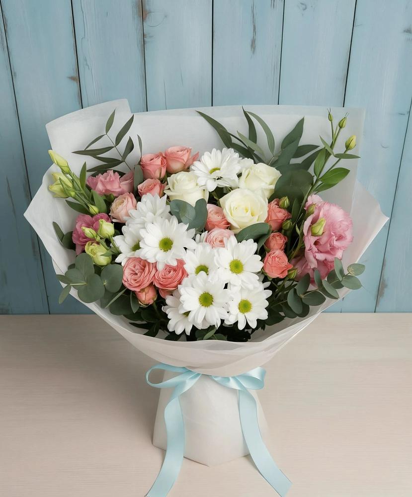 Букет цветов из: Розы, Лизиантусы и Хризантемы в Журавской