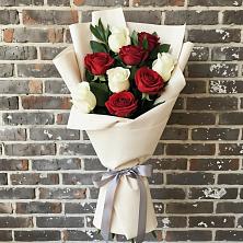 Букет цветов из:  Розы в Журавской