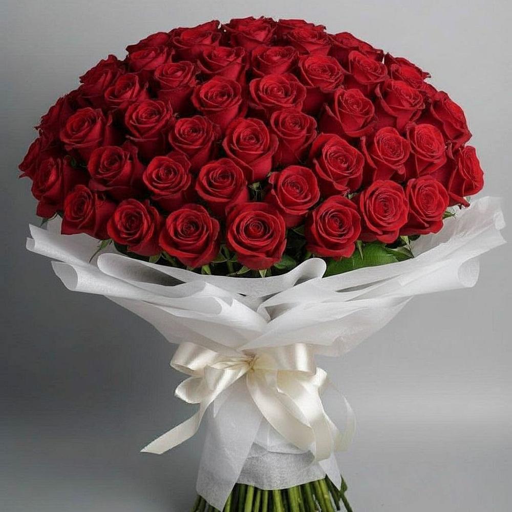 Букет 101 Красная роза Блэк Мэджик в Журавской