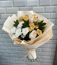 Букет цветов из:  Розы и Хризантемы в Журавской