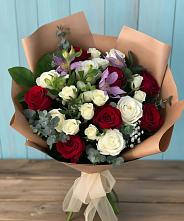 Букет цветов из:  Розы и Альстромерии в Журавской