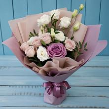Букет цветов из:  Розы и Лизиантусы в Журавской
