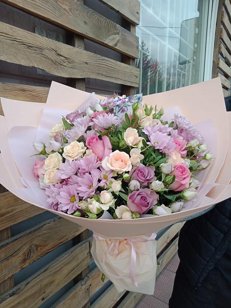 Букет цветов из: Розы и Хризантемы в Журавской