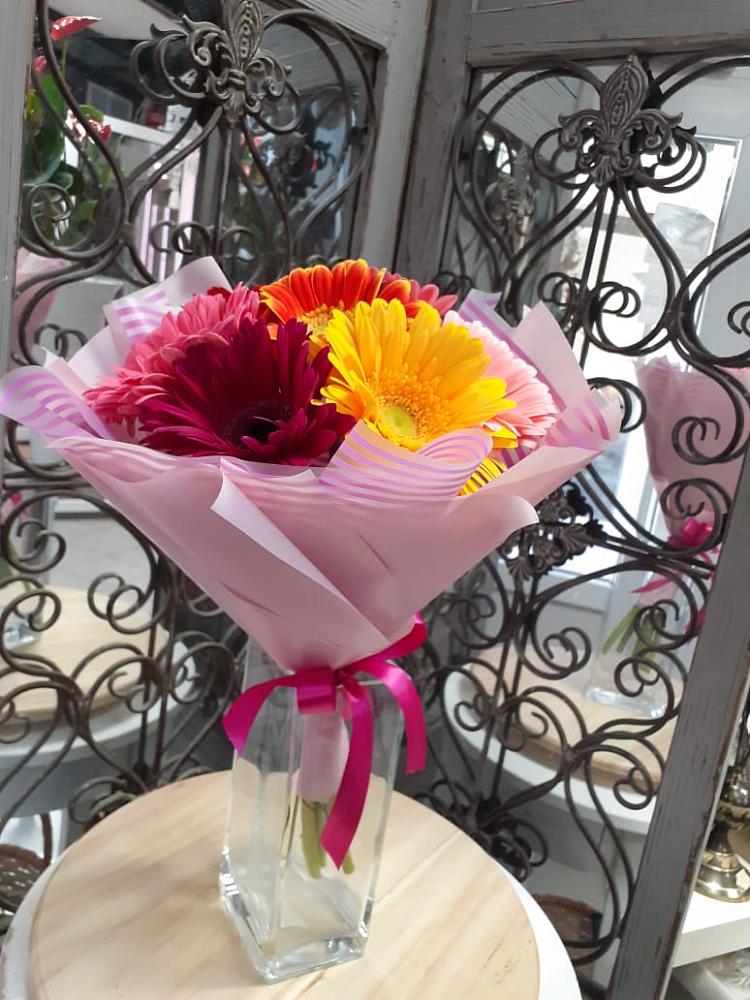 Букет цветов из: Герберы в Журавской