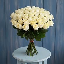 Букет 51 Белая роза Эдлесс Лав в Журавской