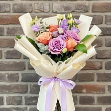 Букет цветов из:  Лизиантусы и Розы #REPLACE_PRED# Журавской