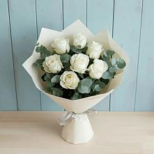 Букет Белые розы в Эвкалипте в Журавской