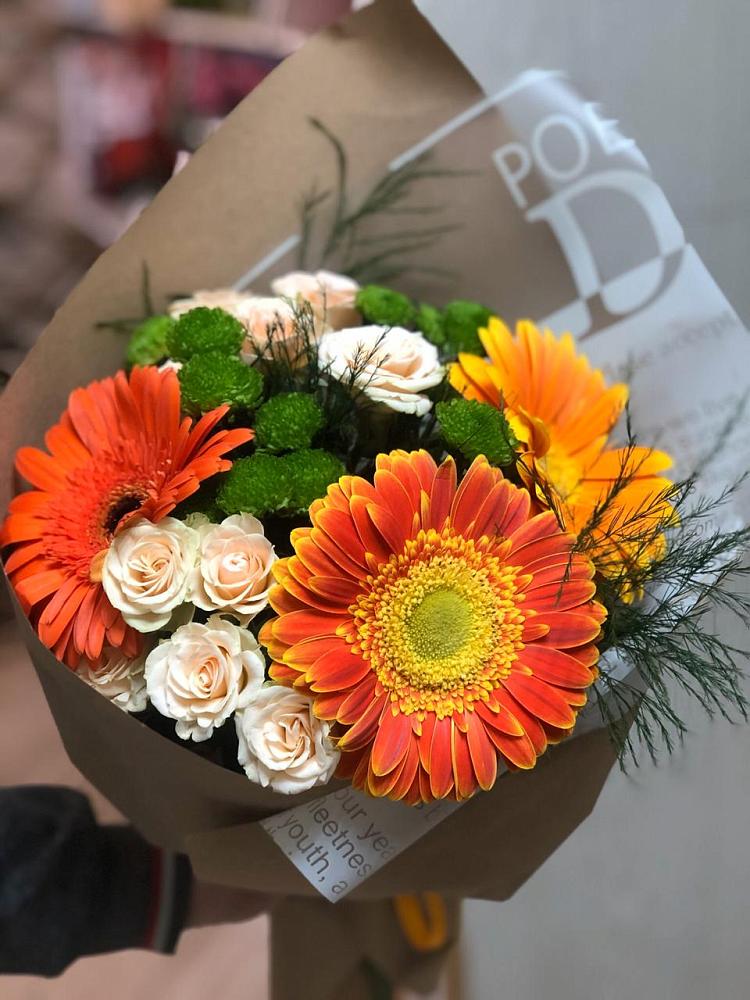 Букет цветов из: Герберы, Хризантемы и Розы в Журавской