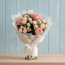 Букет цветов из:  Розы в Журавской