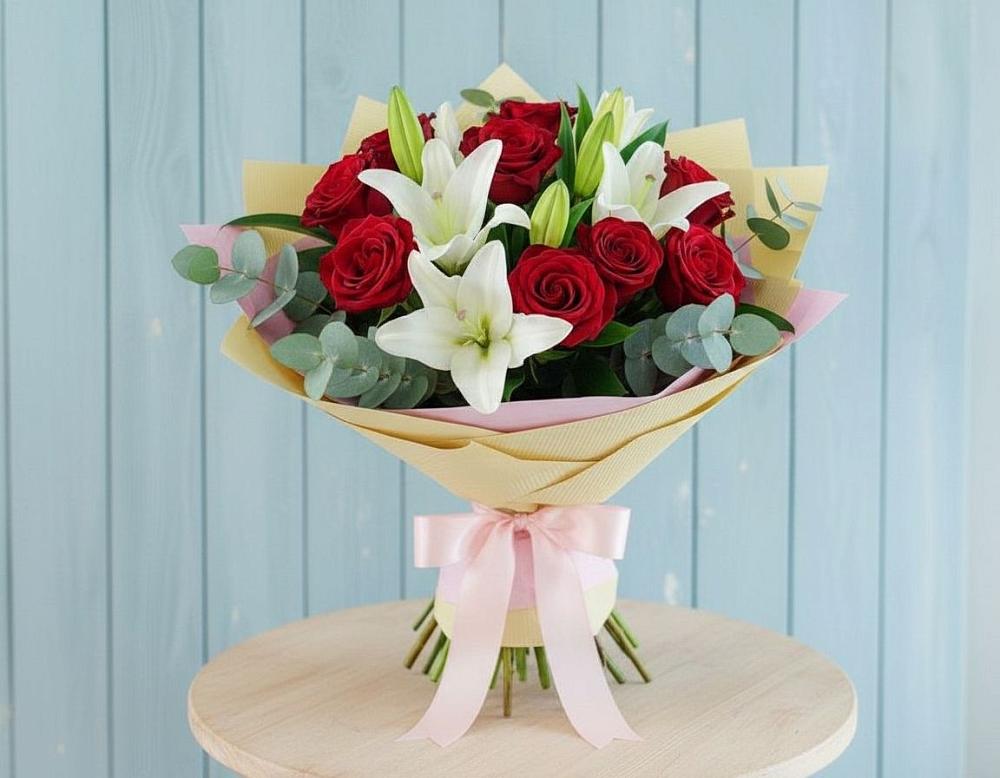 Букет цветов из: Лилии и Розы в Журавской